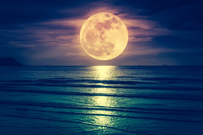 De ce se micșorează luna - Foto Shutterstock
