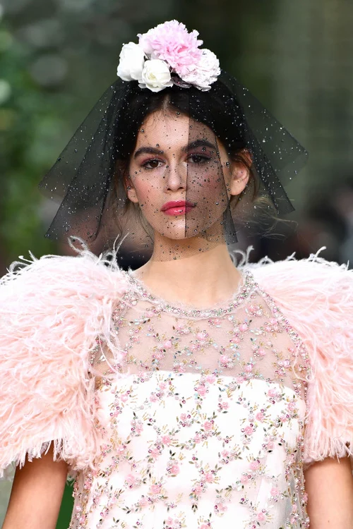 Chanel : Runway   Paris Fashion Week   Haute Couture Spring Summer 2018 jpeg