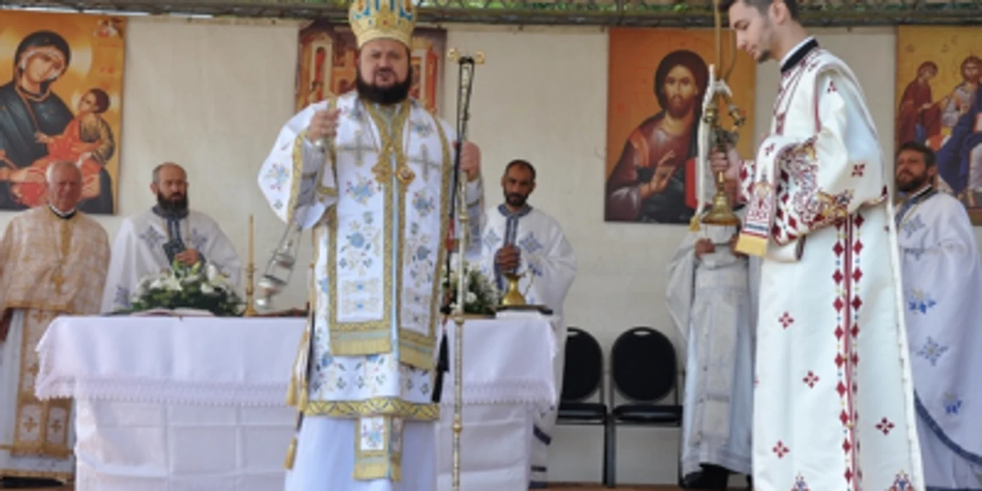 Episcopul Sălajului îi îndeamnă pe ortodocşi să meargă la vot FOTO episcopiasalajului.ro