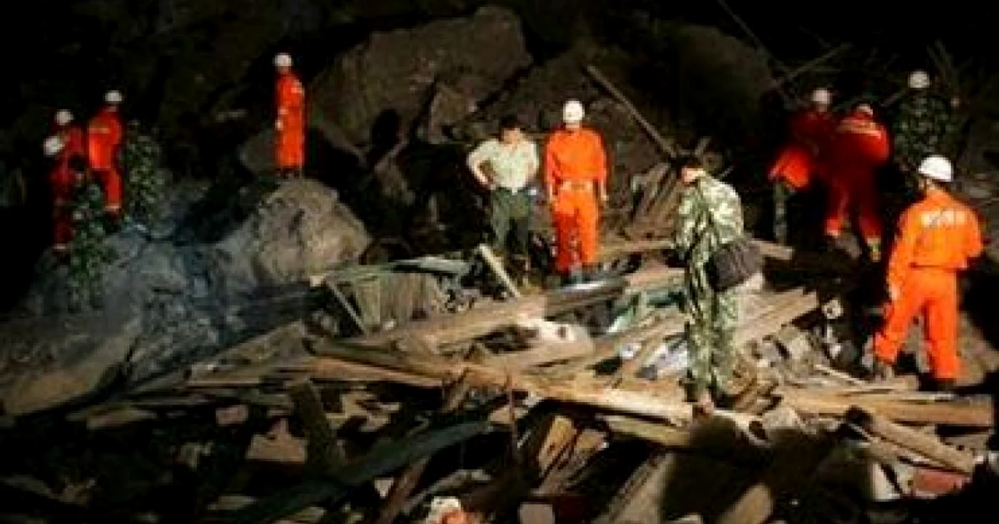 Accident la o mină din China, cel puţin 13 morţi