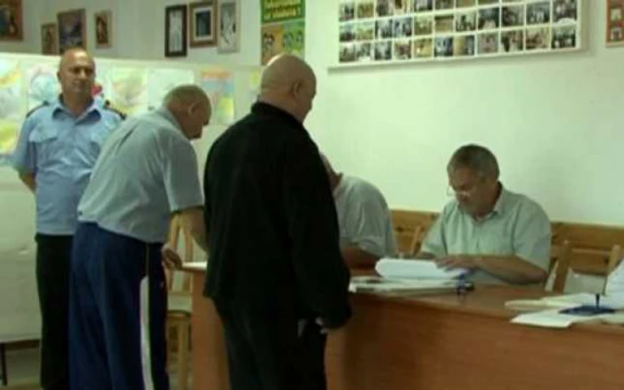 La Penitenciarul Focşani au votat 654 de deţinuţi