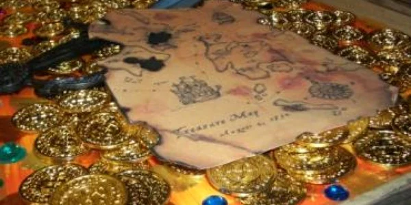 Trei căutători de comori, trimişi în judecată