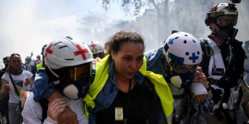 Proteste veste galbene Paris 20 aprilie FOTO AFP