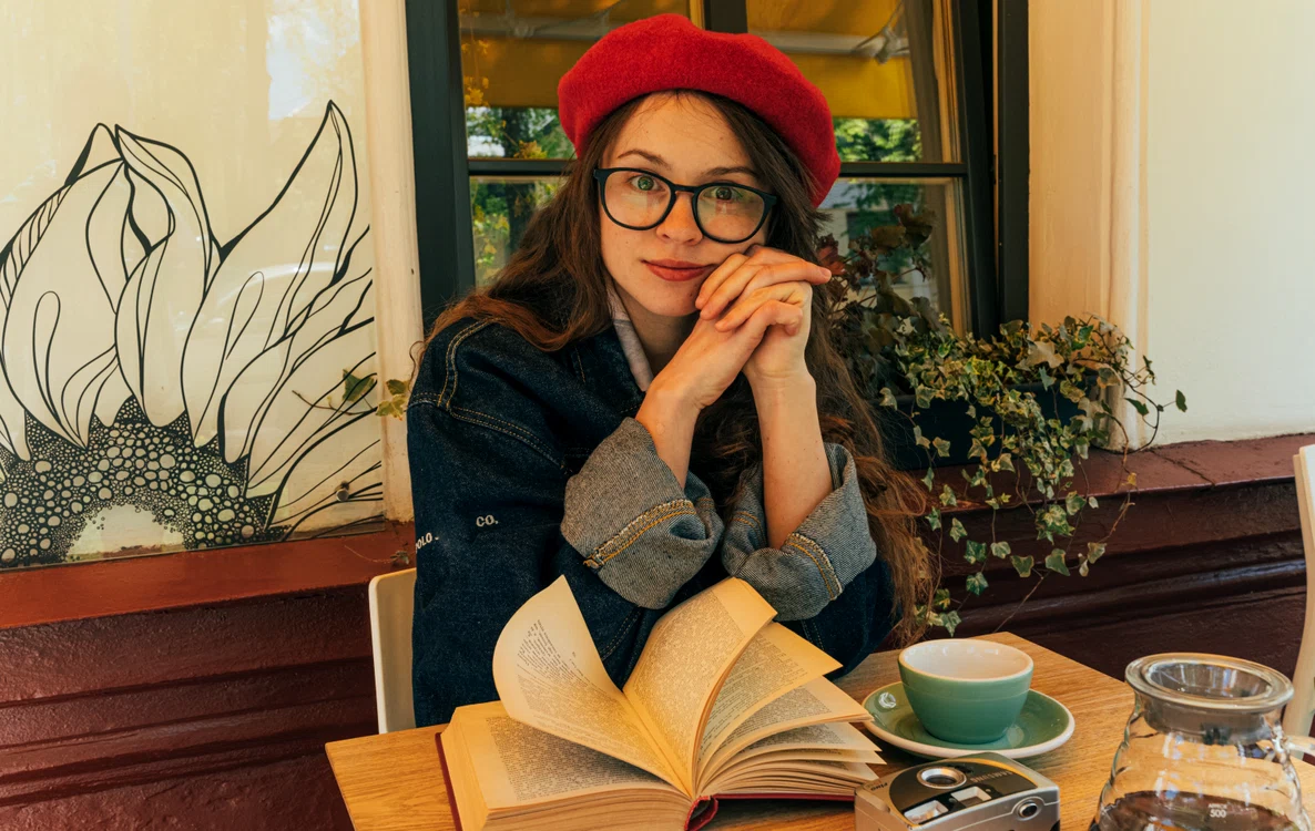 Cum să te bucuri sezonul cald, în ținute de vis. Foto: Pexels.com