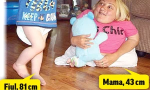 copil mama pitica 20iulie jpeg