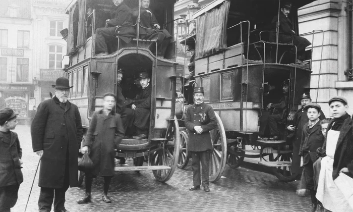 Autobuze din Bruxelles la 1900 (@Getty Images) jpg