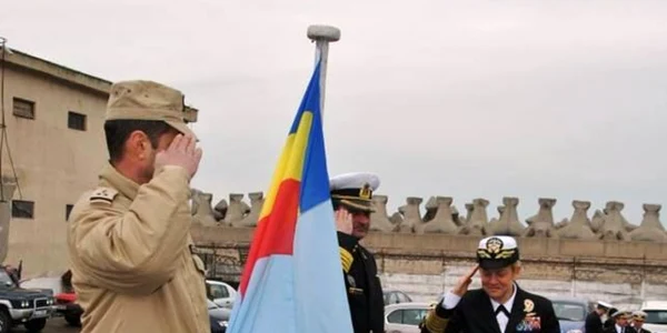 Viceamiralul Nora Tyson din Marina Americană - întâmpinată la Constanţa de Forţele Navale Române Sursă foto navy.ro
