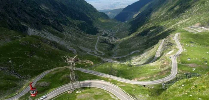 Transfăgărăşanul va fi închis circulaţiei până la 30 iunie 2012