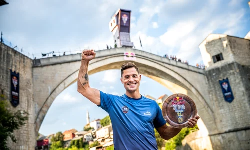 01 Constantin Popovici Mostar Seria Mondiala Red Bull Cliff Diving 1 jpg