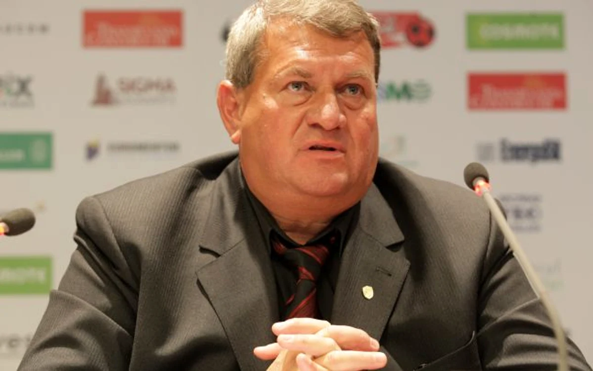 
    Iuliu Mureşan  