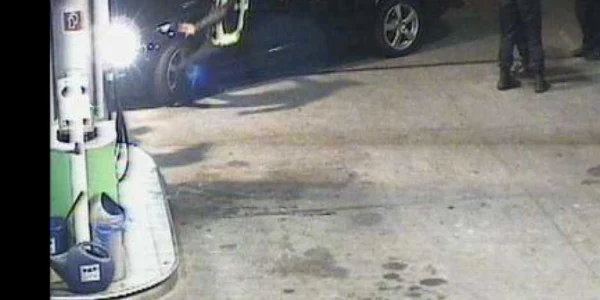 Întregul incident a fost înregistrat de camera de supreveghere din peco