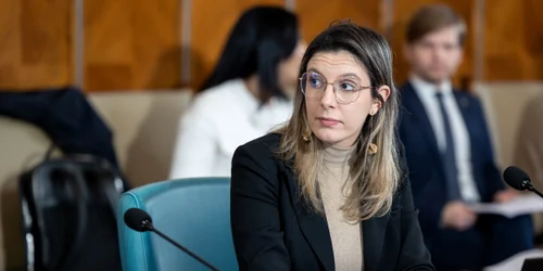 Diana Buzoianu, ministrul Mediului FOTO gov.ro