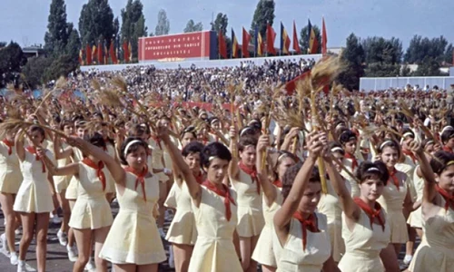 Pionieri erau nelipsiți de la paradele din 23 august jpeg