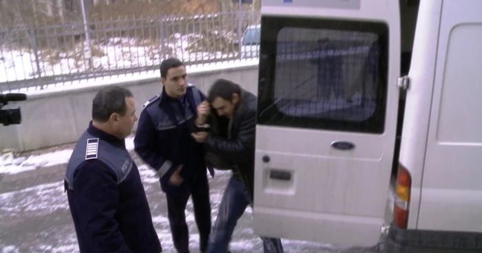 Agentul Alin Adam este acuzat de crimă