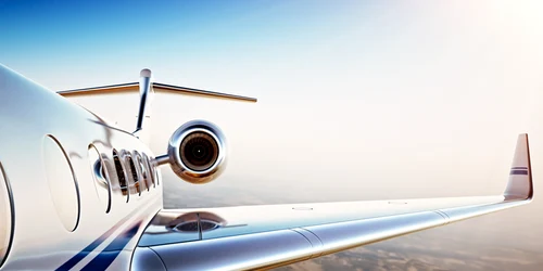 avion privat zbor generic foto shutterstock