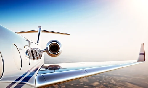 avion privat zbor generic foto shutterstock