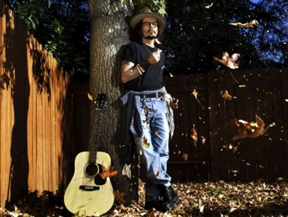 VIDEO Johnny Depp cântă alături de trupa britanică Babybird