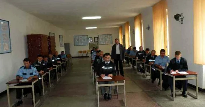 Examenul va avea loc în luna decembrie
