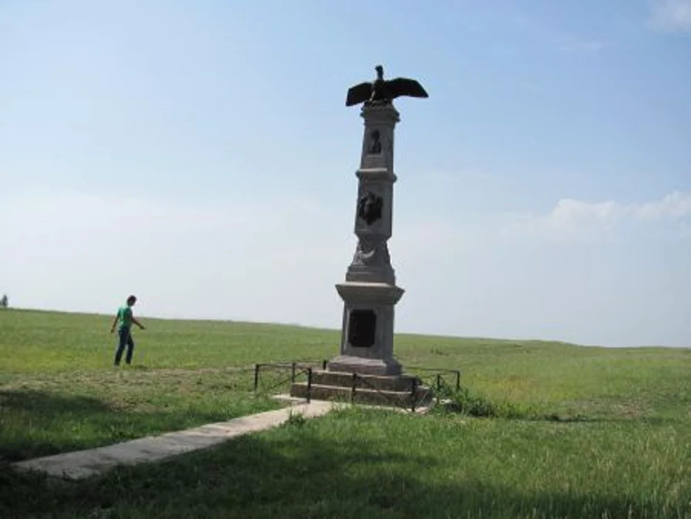 Un alt monument renovat este la Izvorălu