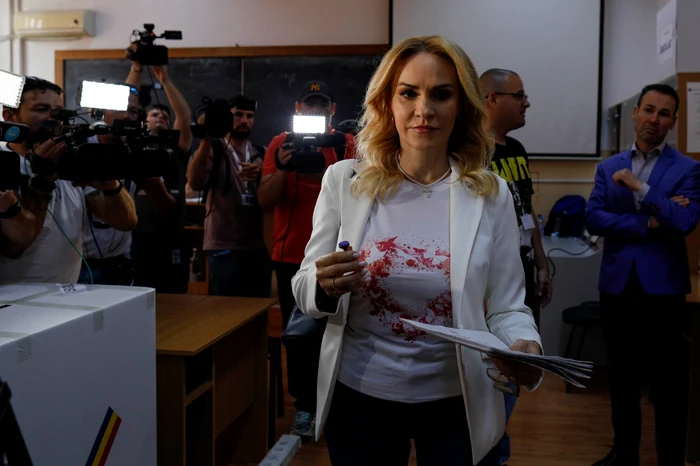 Gabriela Firea la vot. FOTO Inquam Photos / Octav Ganea