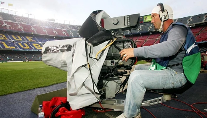 FC Barcelona şi Real Madrid obţin, împreună, din drepturile TV, cât celelalte 18 echipe din prima ligă spaniolă. FOTO: Marca.com