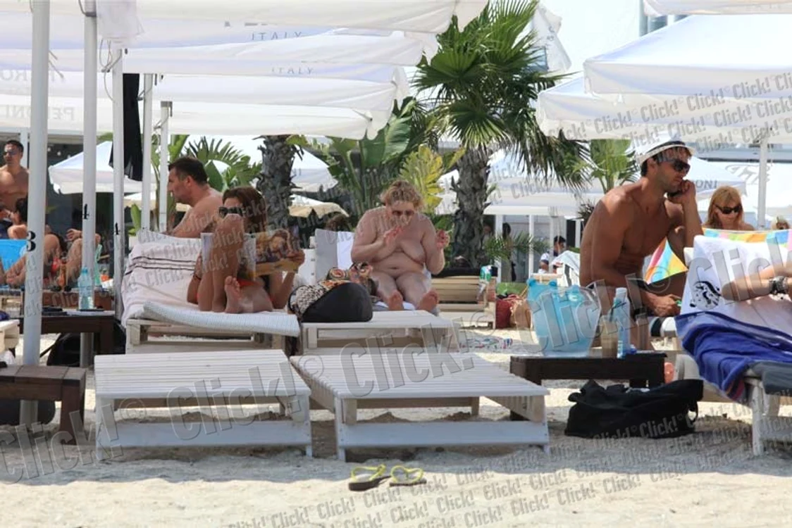 Viorica de la Clejani, topless la Mamaia