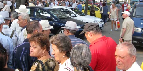 Oamenii s-au îngrămădit la dispeceratul din Bariera Călăraşilor