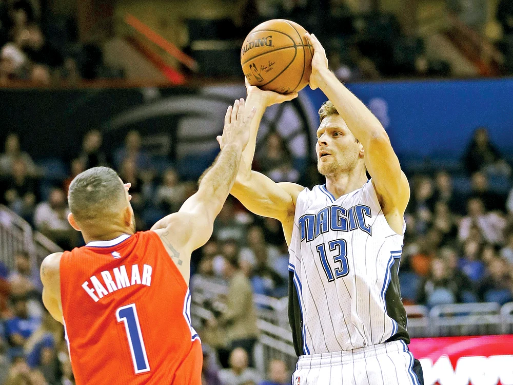 
    Luke Ridnour joacă  de 12 ani în NBA  