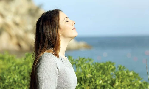 femeie meditatie11212121 jpeg