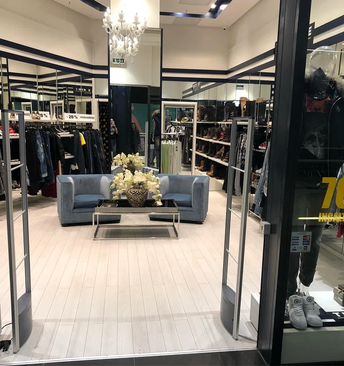 Soţia lui Florin Pastramă şi-a închis anul trecut magazinul de haine în care a investit 100.000 €