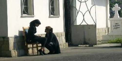 Bacău: Familia Gavrilă aprinde lumânări la căpătâiul Alessiei (UPDATE)