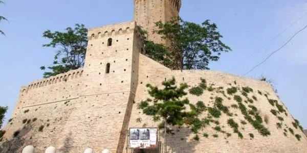 castel italia