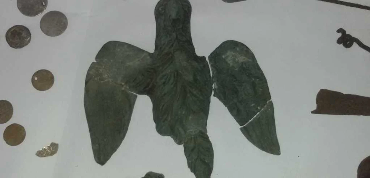 Acvila Imperială Romană, din bronz, aflată acum în custodia Muzeului Judeţean de Istorie Vâlcea, piesă unicat, descoperită din Horezu - Vâlcea, pe un islaz comunal, Foto: Adevărul