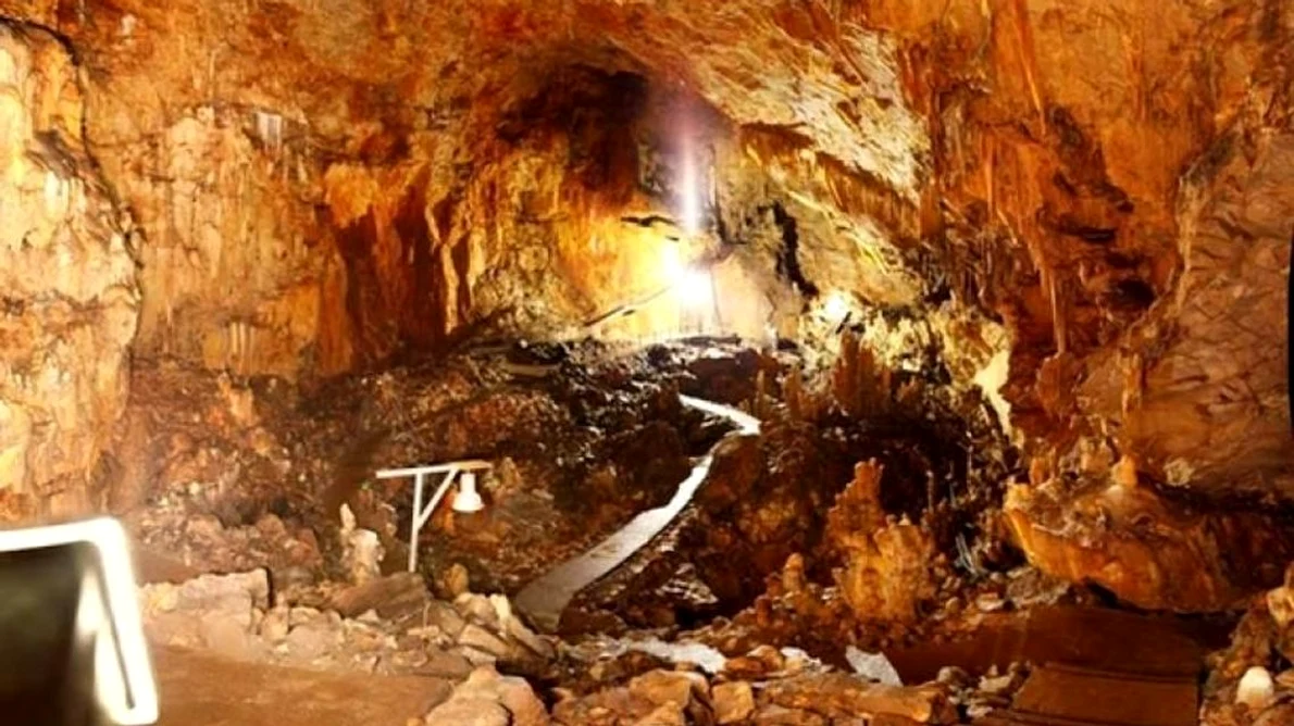 Peştera lui Hades: unul dintre cele mai vechi şi importante sate preistorice jpeg