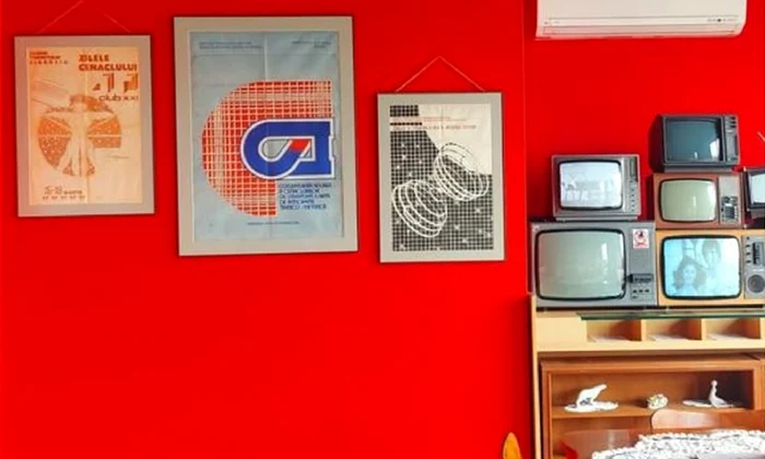 Expoziție dedicată afișelor din Epoca de Aur, la Muzeul Amintirilor din Comunism