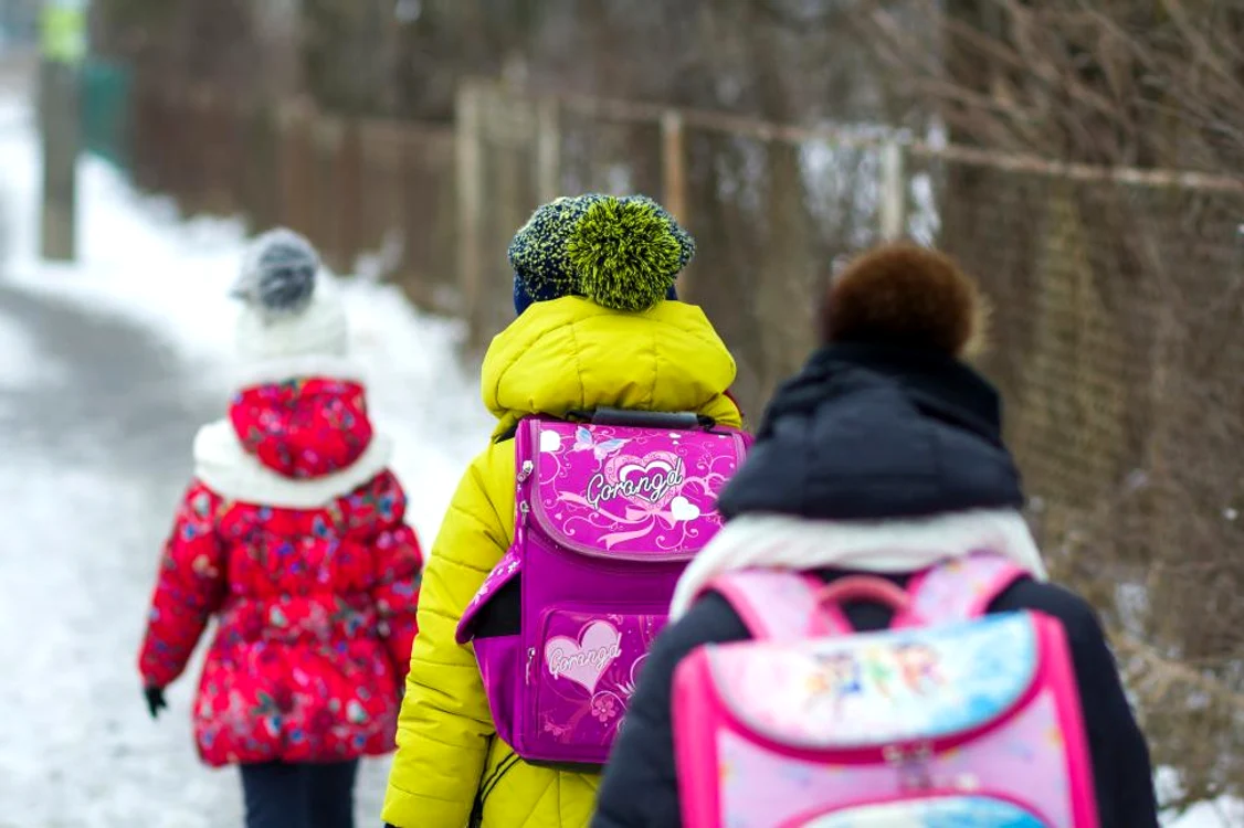 Elevii din 10 județe au intrat în vacanță Foto: Facebook ministerul Educației