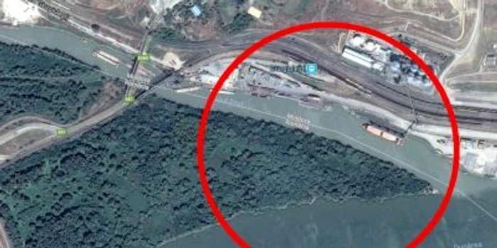 Zona în care se produce eroziunea de la malul Prutului FOTO Google Earth