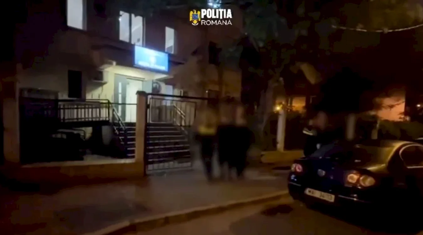 Tânărul a fost arestat preventiv pentru 30 de zile. FOTO: captură video Poliția Română