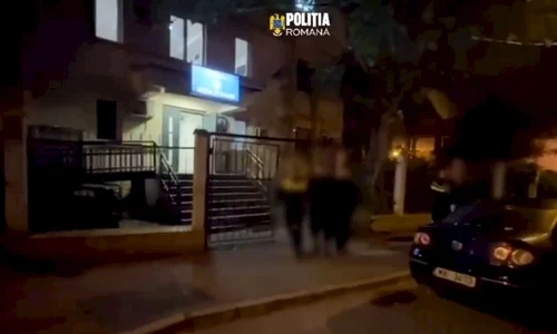 Un bărbat din Sectorul 5 a fost lovit în cap cu un ciocan de șnițele, agresorul a fost arestat. FOTO: captură video Poliția Română