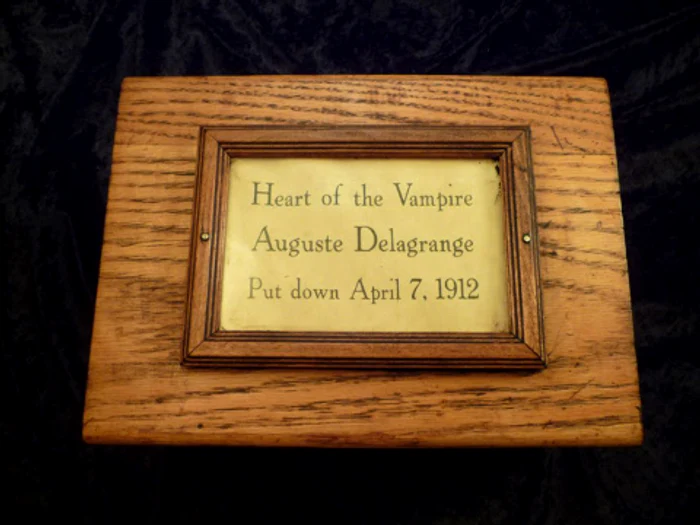 Suspicioşii cred că inima i-a aparţinut unei vite, nicidecum unui vampir