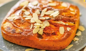 placinta cu piersici jpg