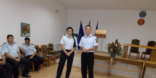 expozitie de pictura la sediul ISU Drobeta FOTO Alexandra Georgescu 