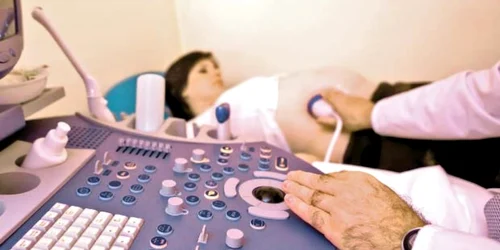 Ecografia pelviană este investigaţia care poate da un diagnostic de certitudine în cazul uterului retrovers