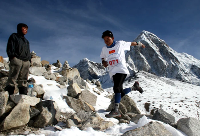 
    Maraton Everest  