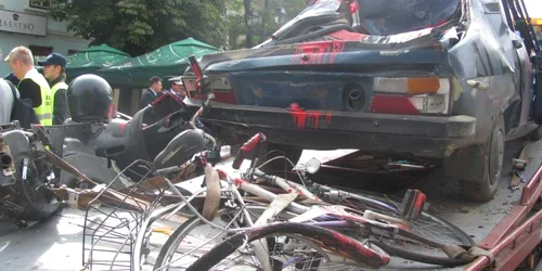 Caravana şoc s-a plimbat prin liceele bistriţene