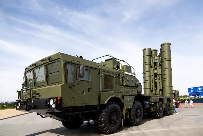 VIDEO Momentul în care Ucraina lovește un drone un sistem de apărare antiaeriană S-400 „Triumf”
