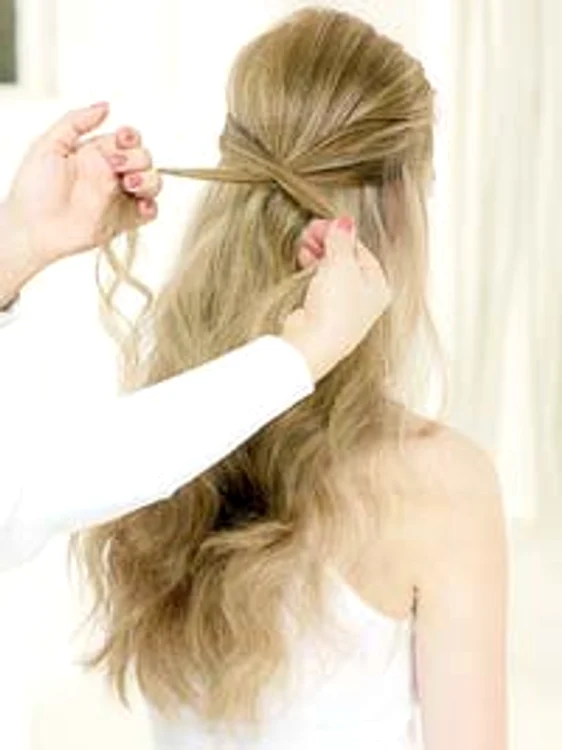 Împletiturile – atât de şic!  (Fotografii: Nivea)