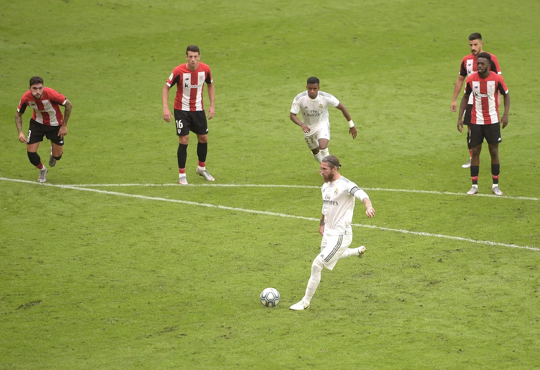 
    Sergio Ramos a transformat penalty-ul din meciul cu BilbaoFoto: Guliver / GettyImages  