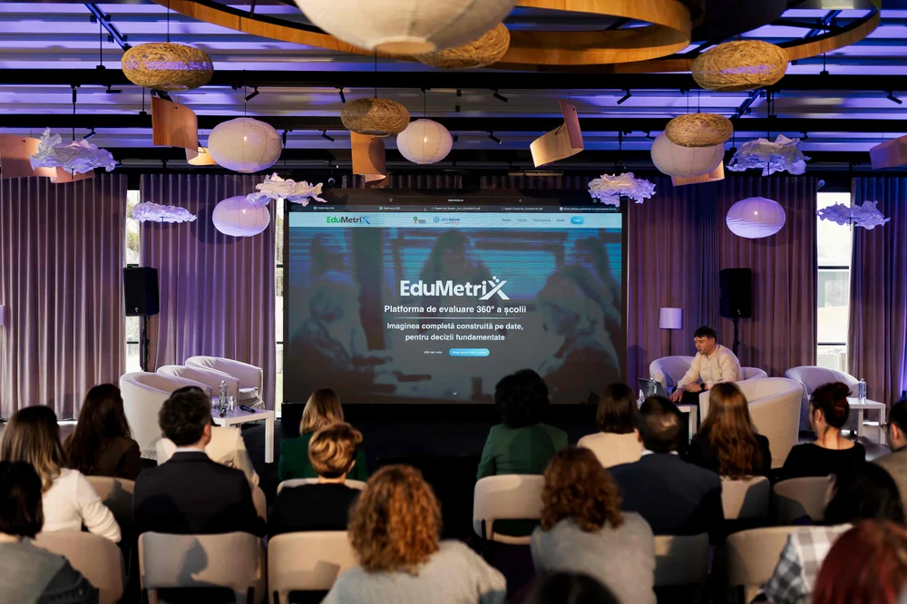 Adio, temutelor inspecții! Cum schimbă tehnologia cultura evaluării în școlile din România