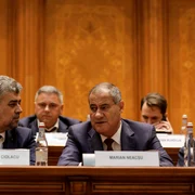 Plenul reunit al Parlamentului României cu ocazia asumării răspunderii de către guvernul de coaliție PSD - PNL a unui pachet de măsuri fiscale, în București. FOTO Inquam Photos / George Călin